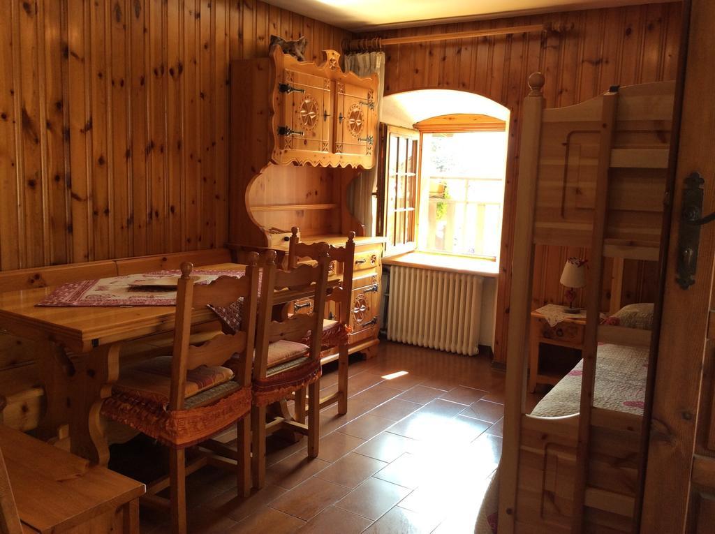 B&B La Vieille Meison De Pappa Sarre Pokój zdjęcie