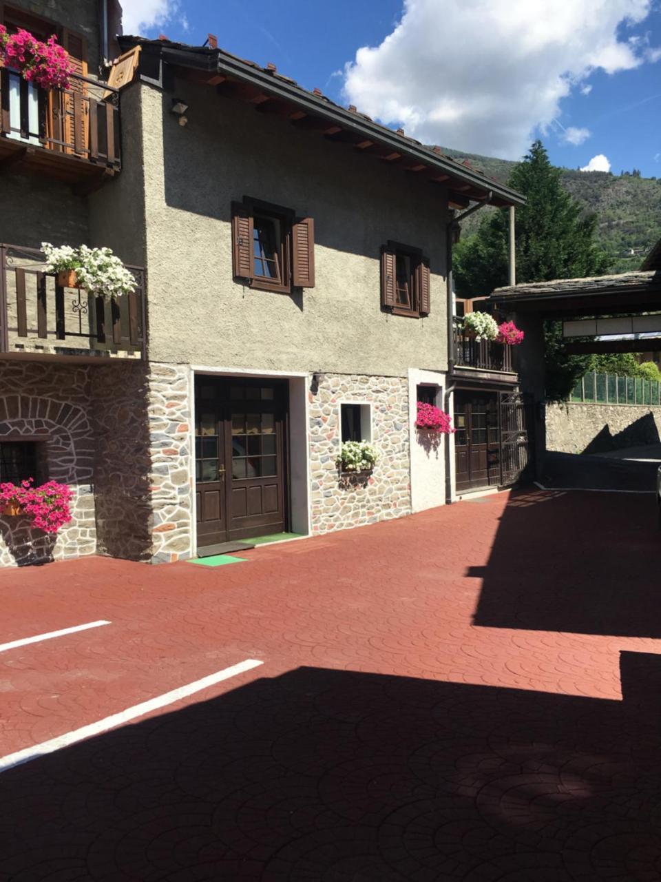 B&B La Vieille Meison De Pappa Sarre Zewnętrze zdjęcie